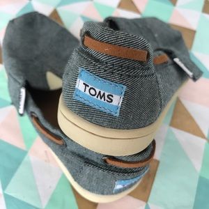 Toms Size 10 Toddler - Worn once around house